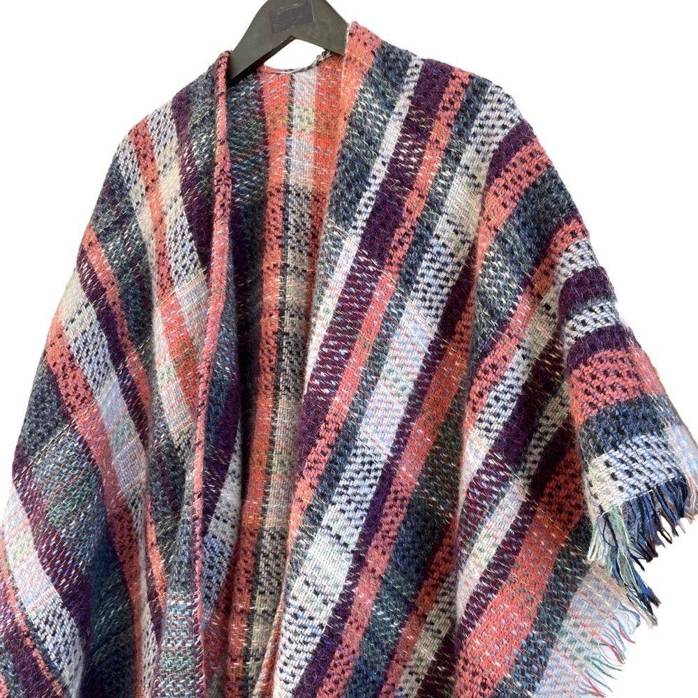 Yorkshire Blankets Woven Wool Blend Cape, Multicolour, Handmade in UK, One Size - Picture 4 of 7